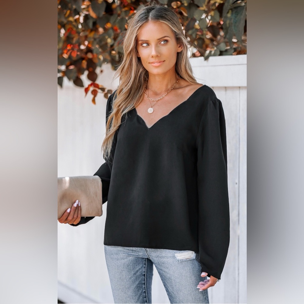 CUPSHE Black Shadow Scalloped V-neck Lightweight Blouse, Size XL, NWT - Picture 2 of 6